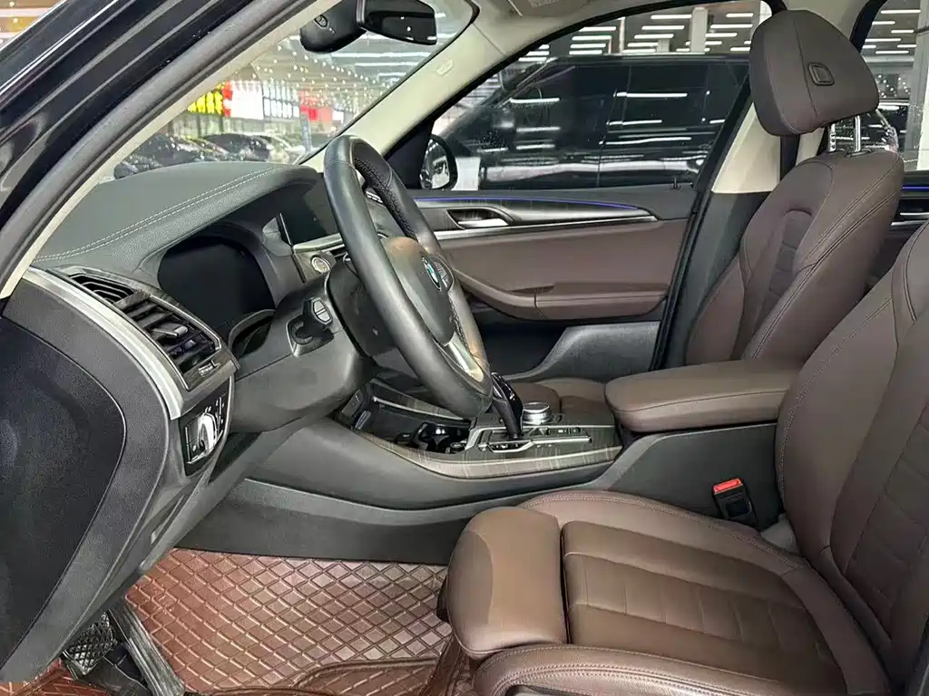 BMW X3 2021