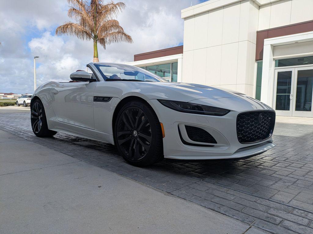 Jaguar F-Type 2024