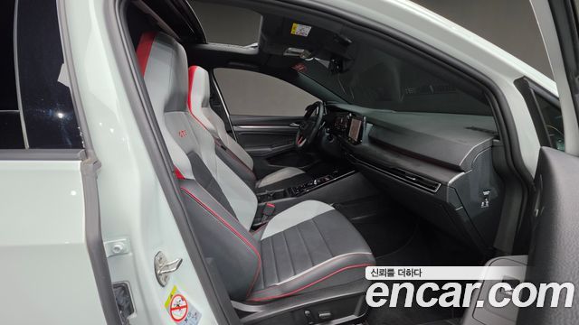 Volkswagen Golf 2023