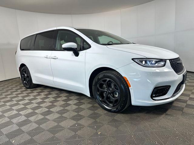 Chrysler Pacifica 2023