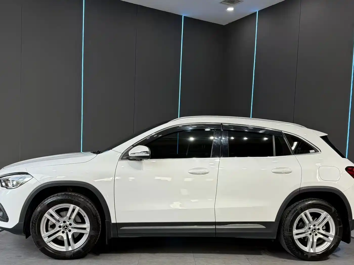 Mercedes-Benz GLA 2023