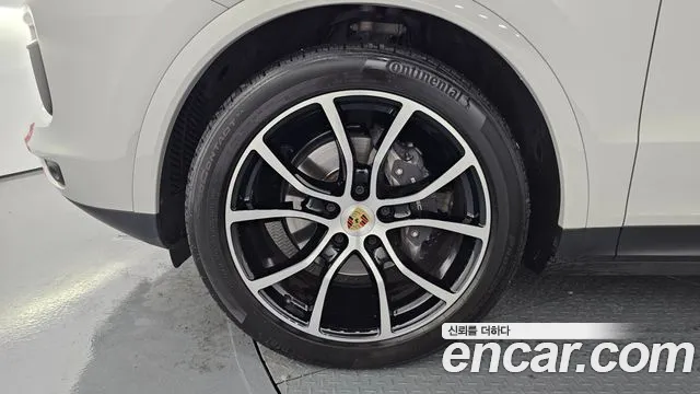 Porsche Cayenne 2022