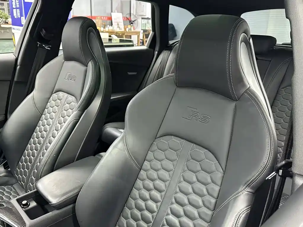 Audi RS 4 2021