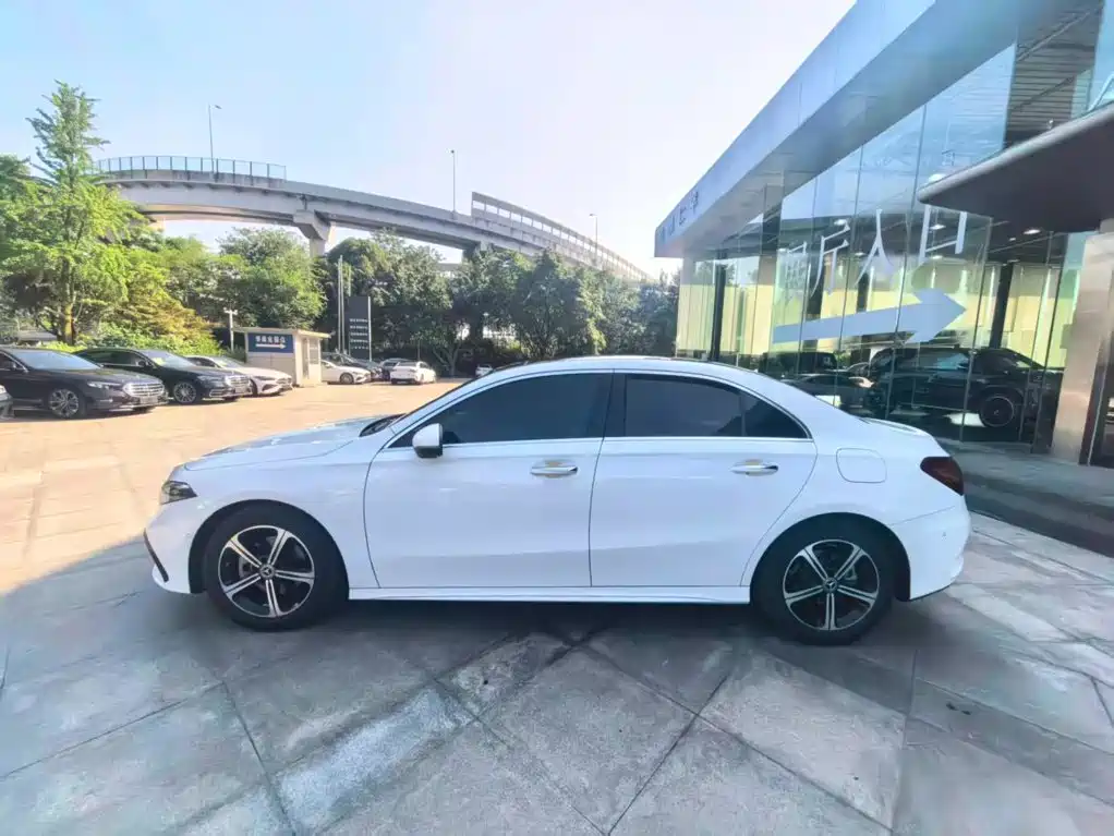 Mercedes-Benz A-Класс 2023