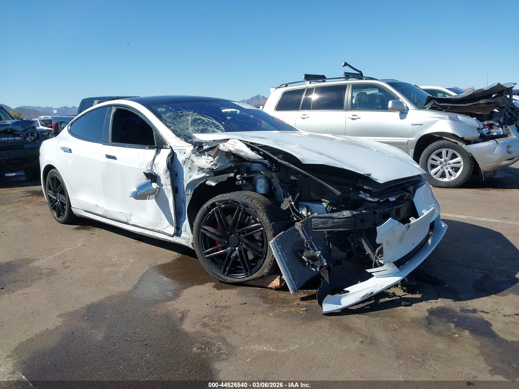 Tesla Model S 2021
