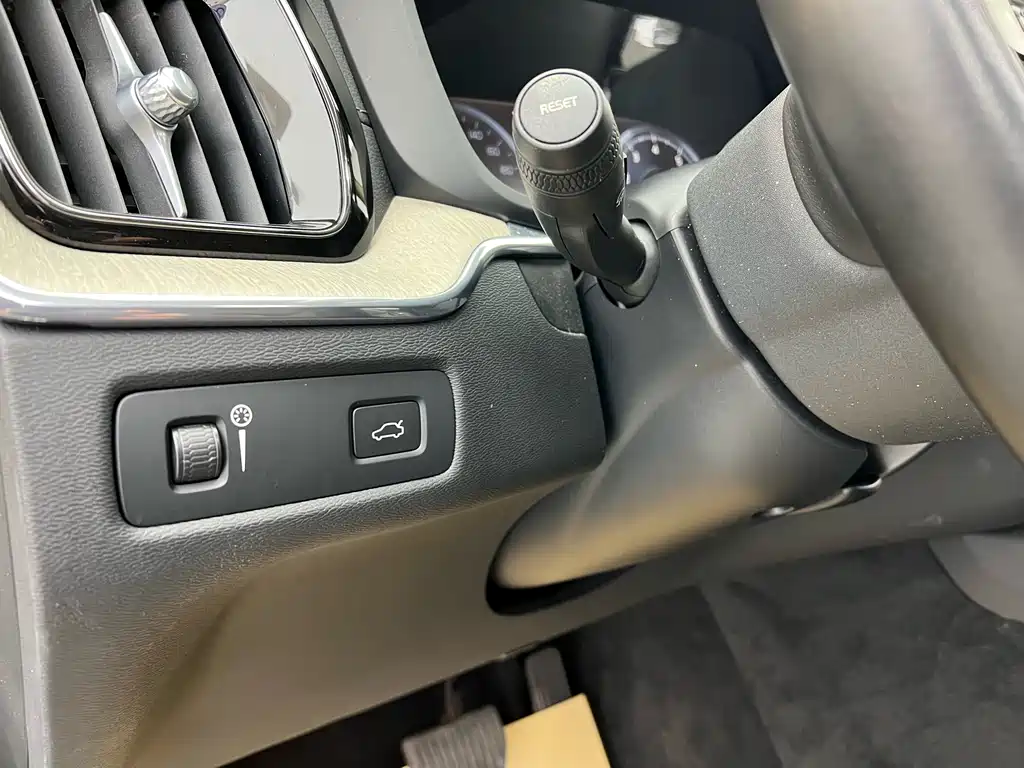 Volvo XC60 2021