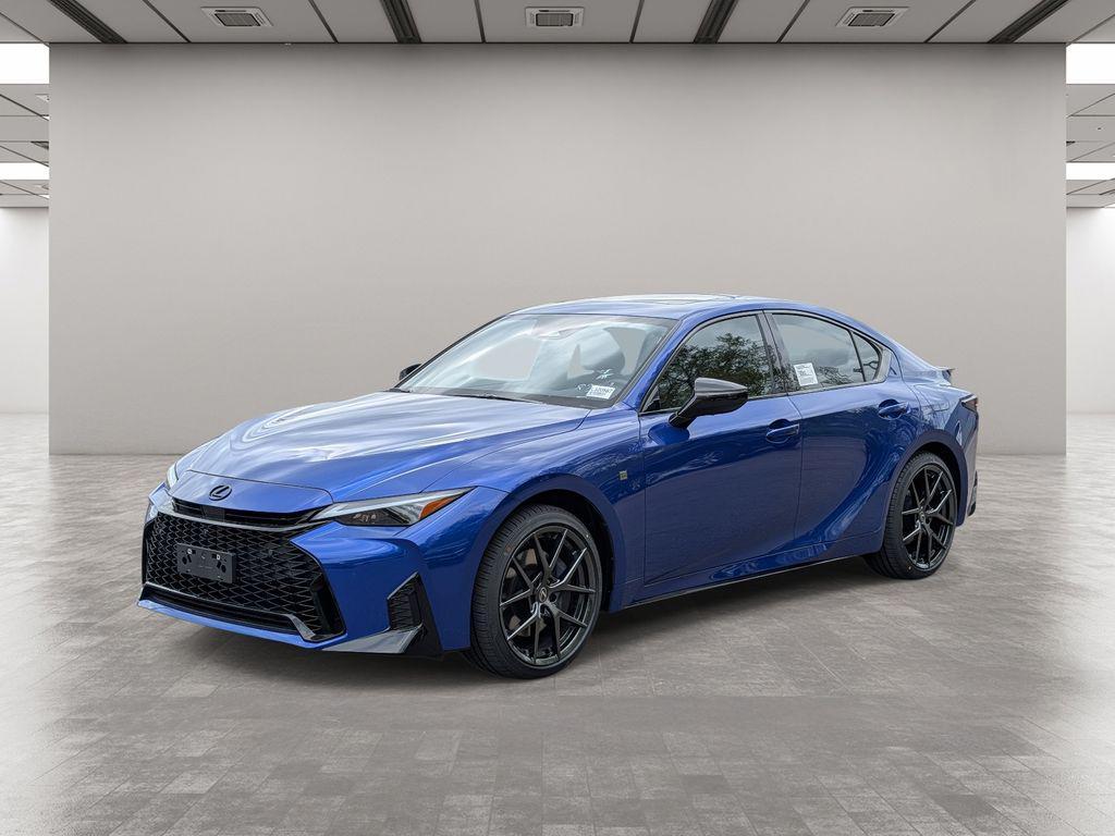 Lexus IS 2026