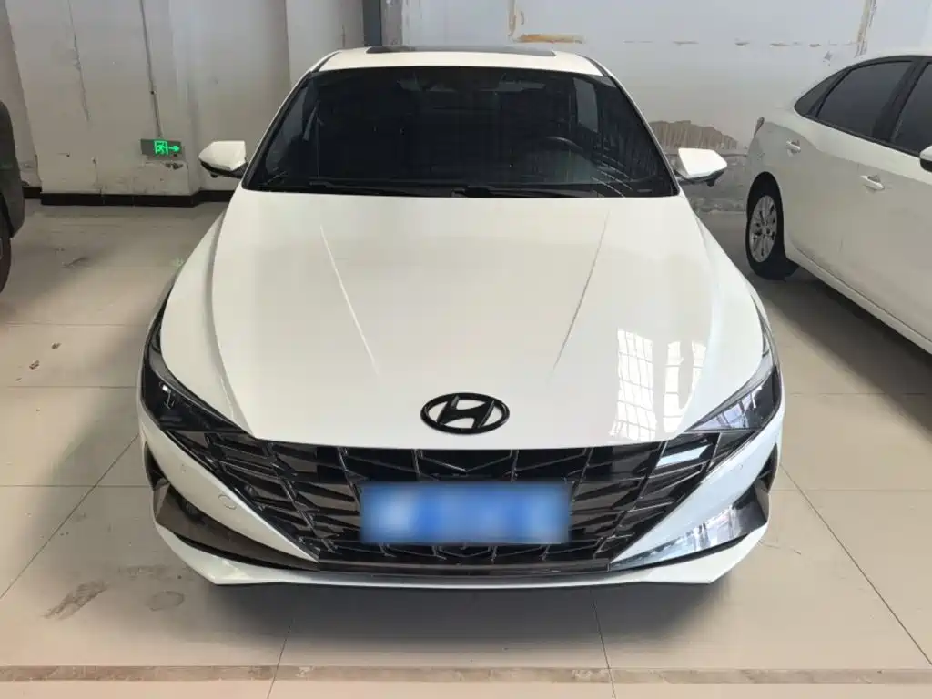 Hyundai Elantra 2021