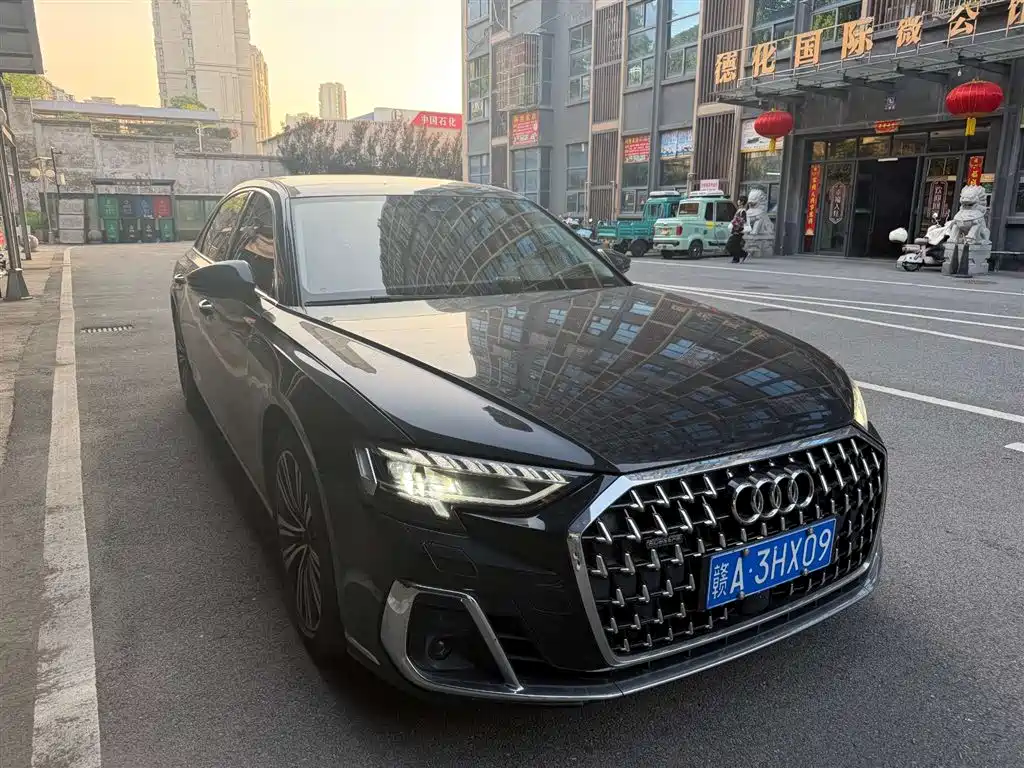 Audi A8 2024