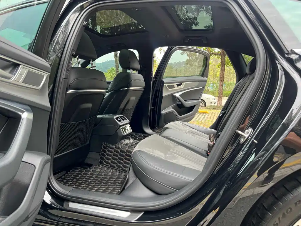Audi A6 2024