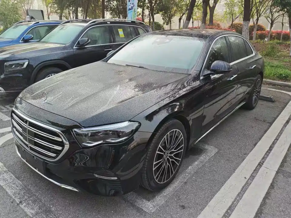 Mercedes-Benz E-Класс 2025