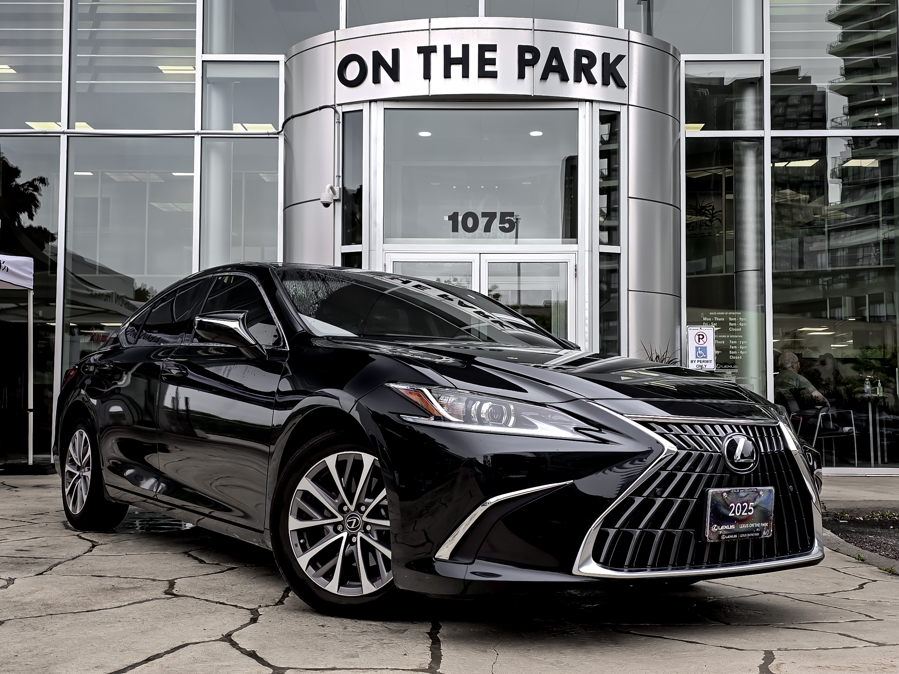 Lexus ES 2025