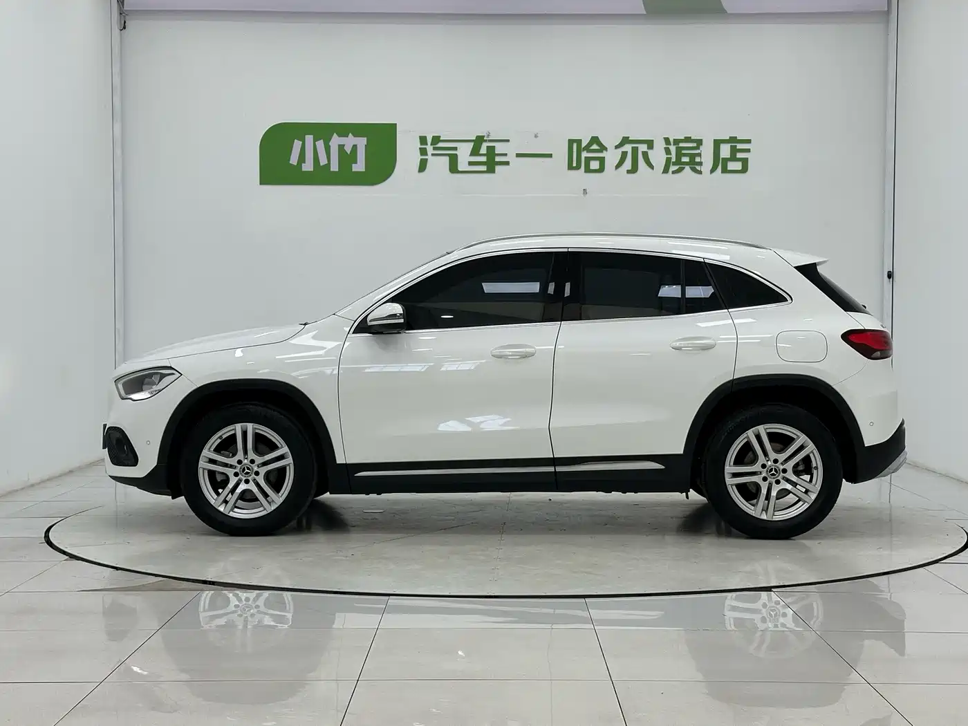 Mercedes-Benz GLA 2021