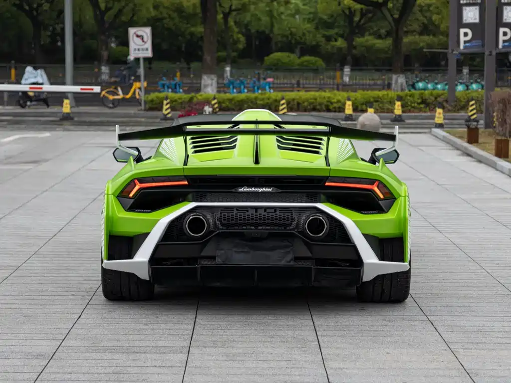 Lamborghini Huracán 2023