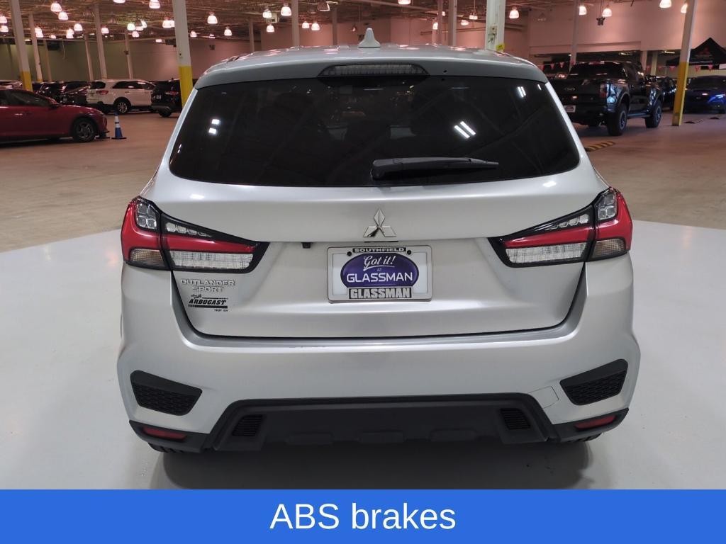 Mitsubishi Outlander Sport 2024
