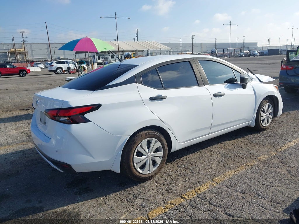Nissan Versa 2021