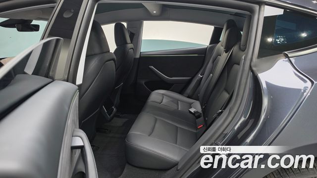 Tesla Model 3 2025