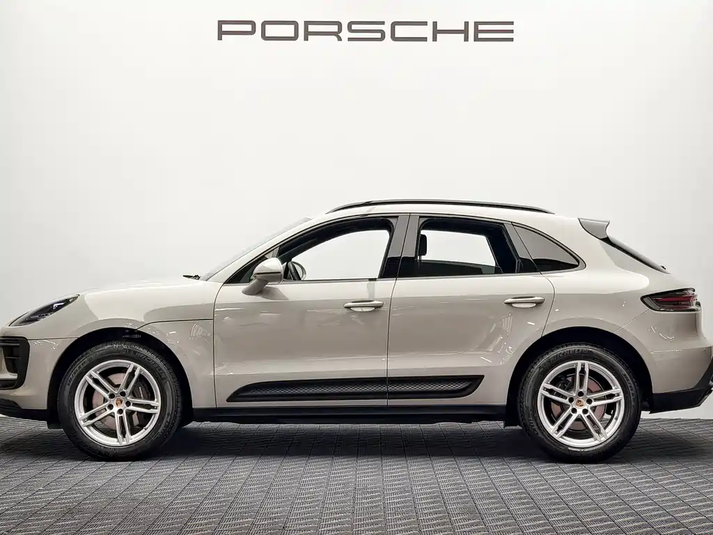 Porsche Macan 2024