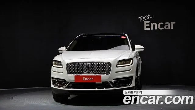 Lincoln Nautilus 2020