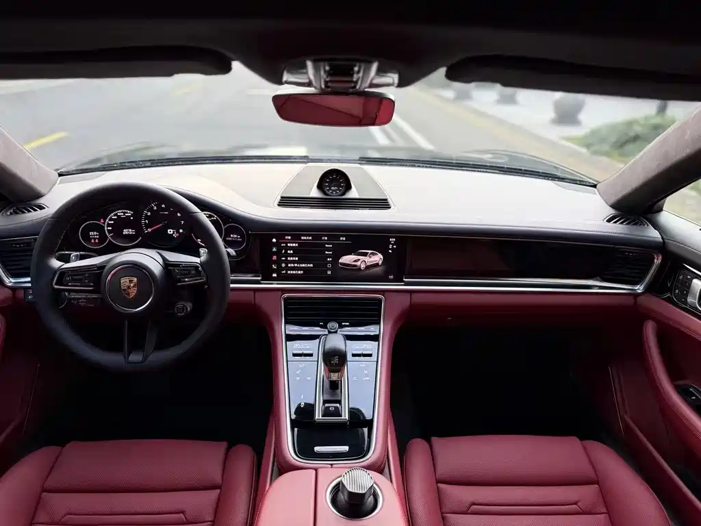 Porsche Panamera 2022