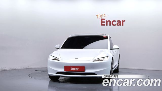 Tesla Model 3 2024