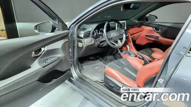 Hyundai Veloster 2020