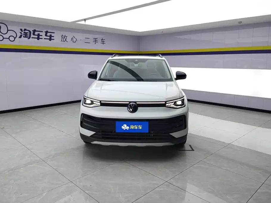 Volkswagen Tharu 2025