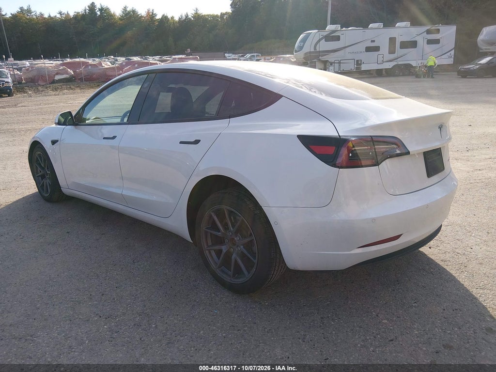 Tesla Model 3 2022