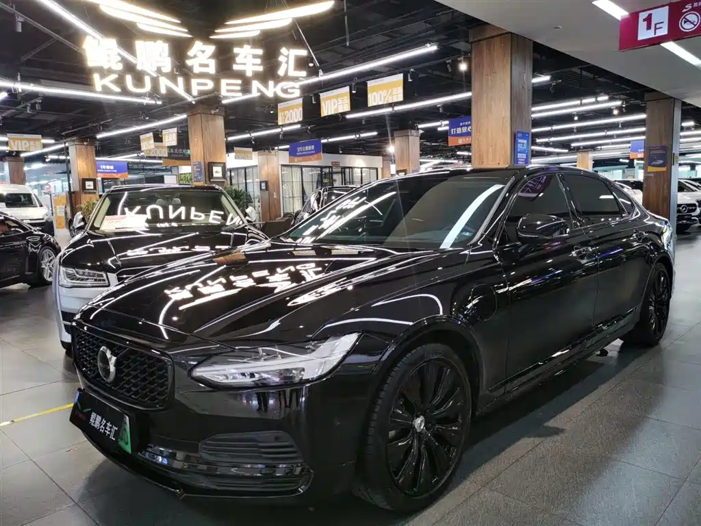Volvo S90 2023