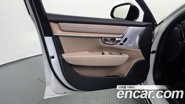 Volvo S90 2025