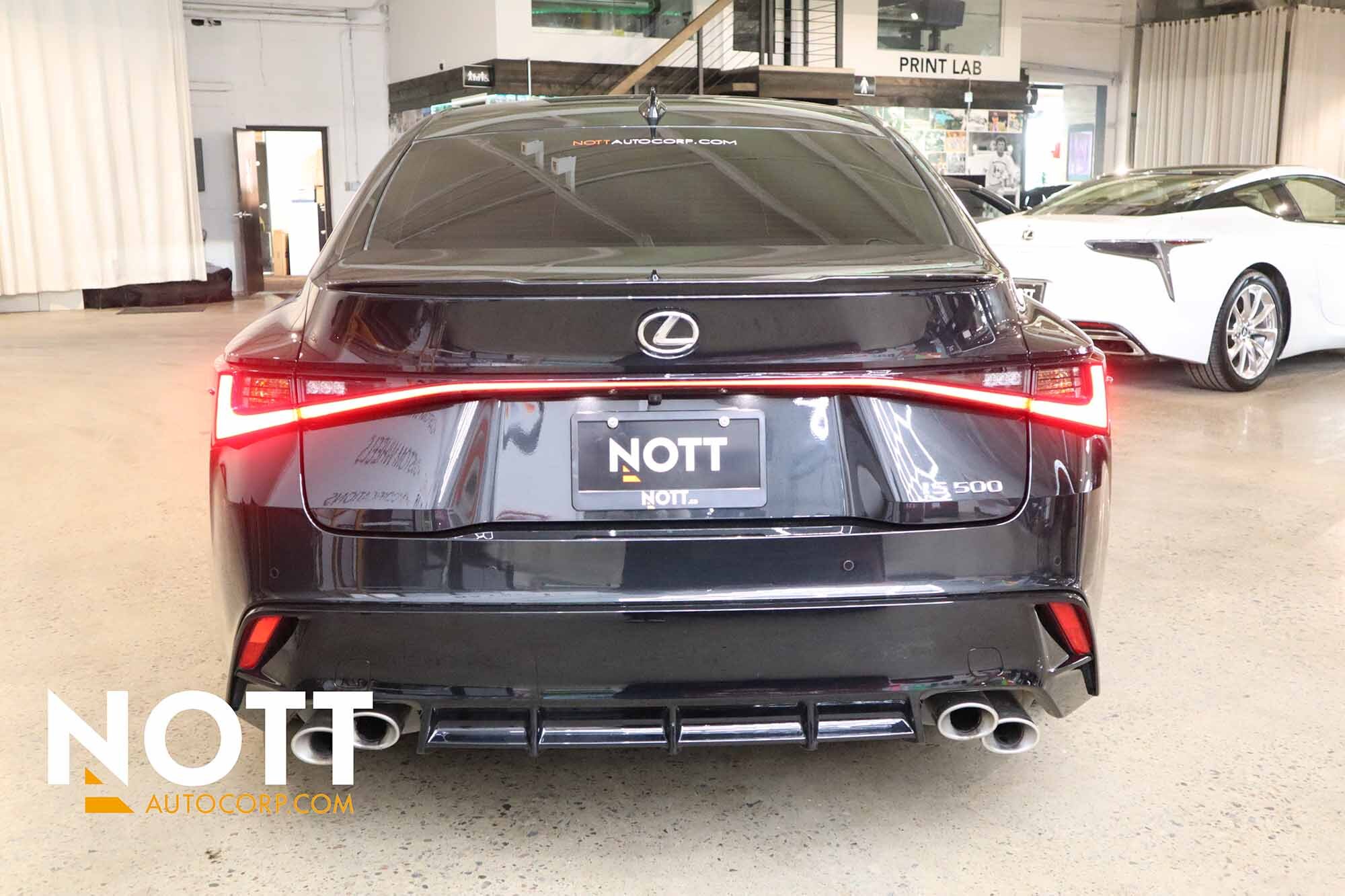 Lexus IS 2024