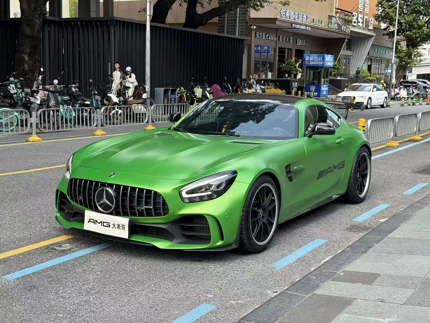 Mercedes-Benz AMG GT 2023