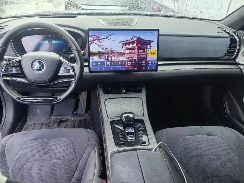 BYD Han 2024
