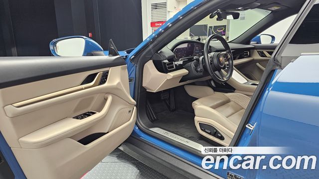 Porsche Taycan 2021