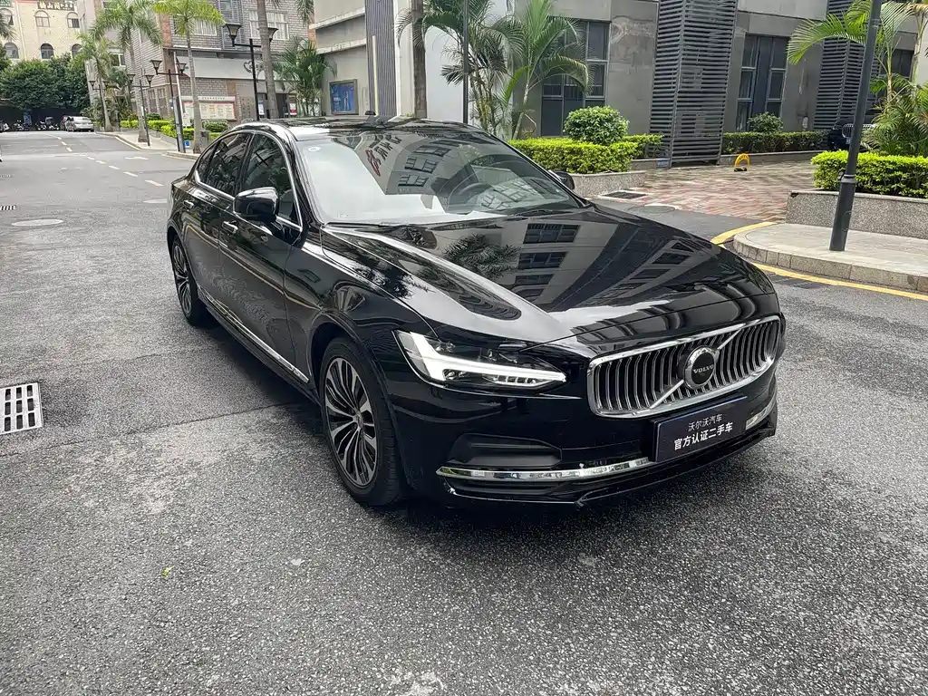 Volvo S90 2024