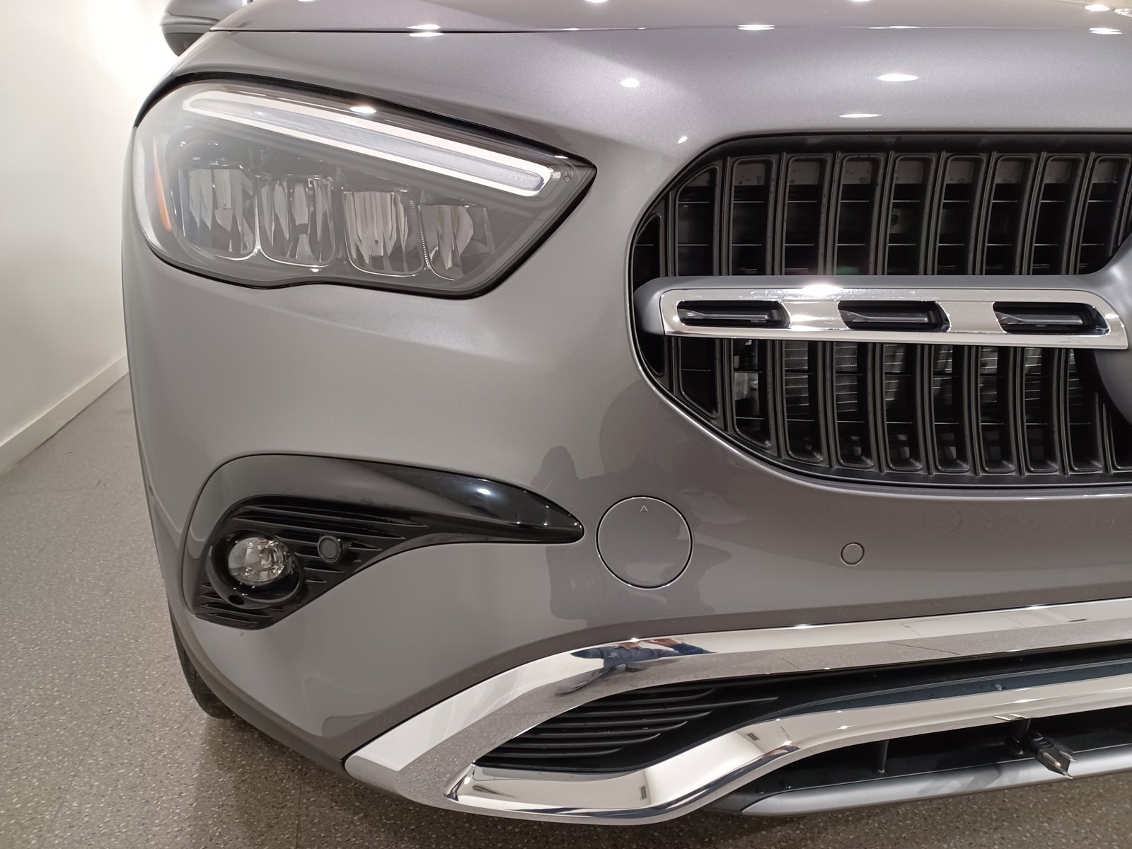 Mercedes-Benz GLA 2024