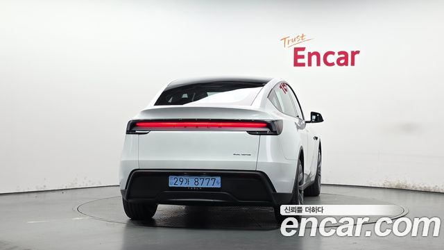 Tesla Model Y 2026