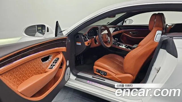 Bentley Continental 2022