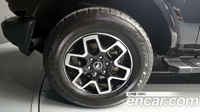 Ford Bronco 2023