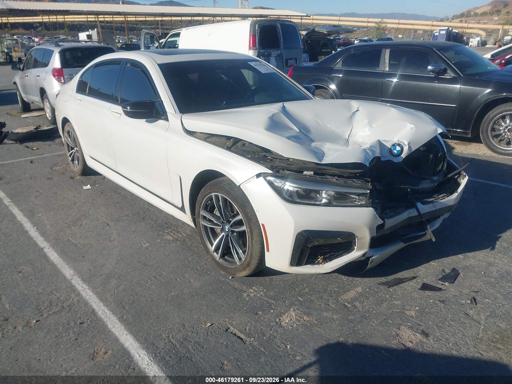 BMW 750 2021