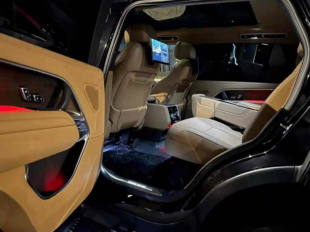 Land Rover Range Rover 2024