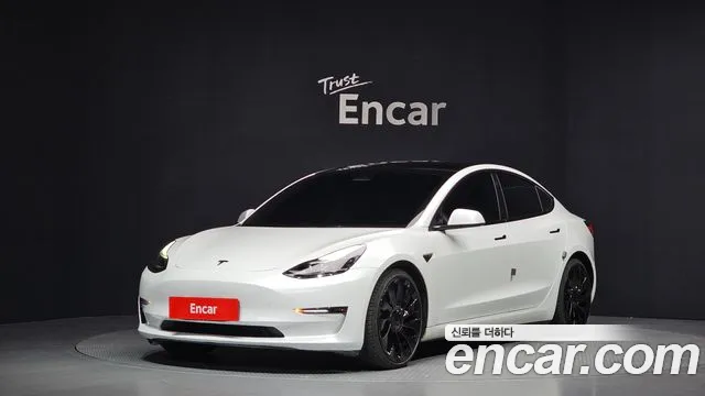 Tesla Model 3 2022