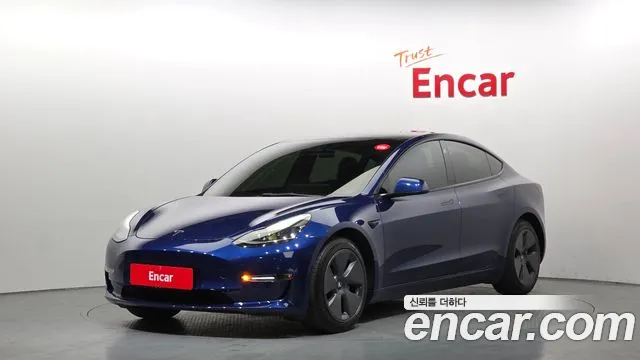 Tesla Model 3 2022