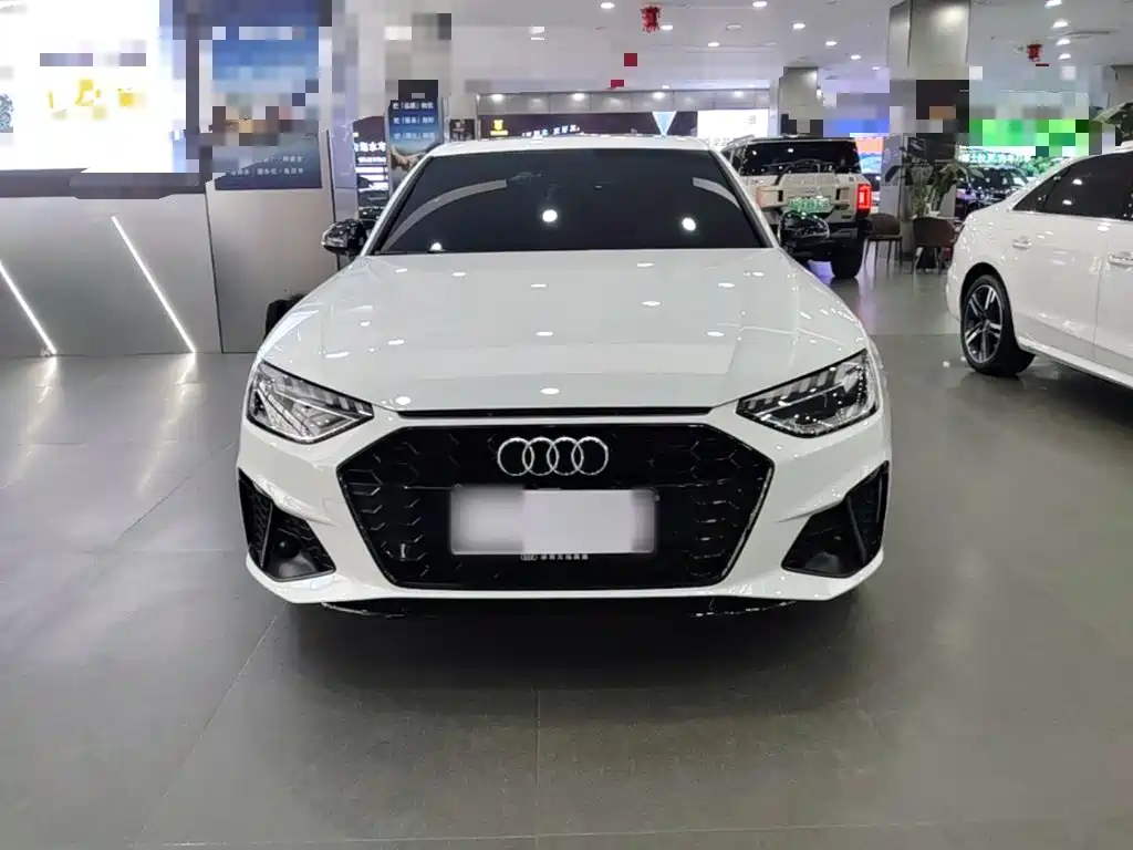 Audi A4 2025