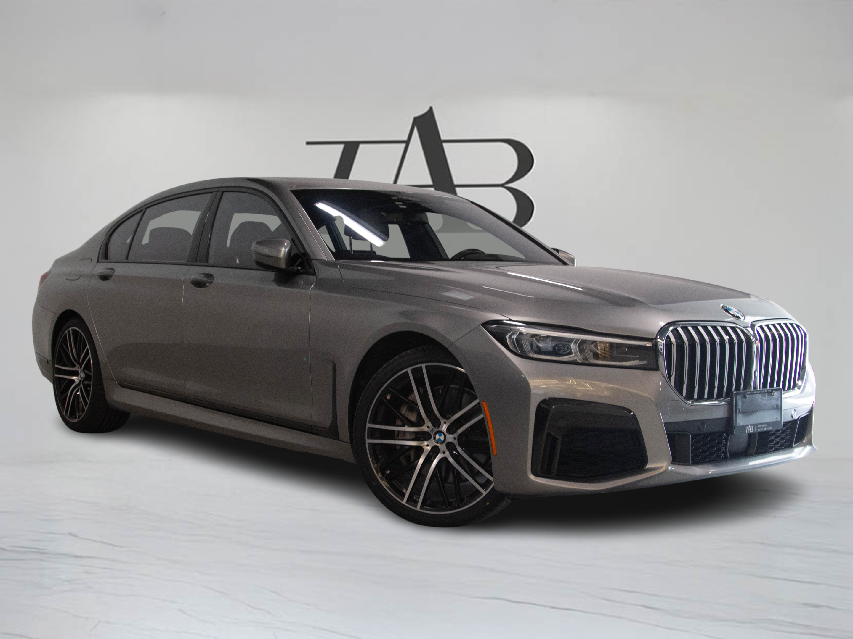 BMW 7 серии 2020