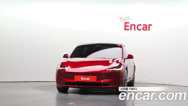 Tesla Model 3 2024