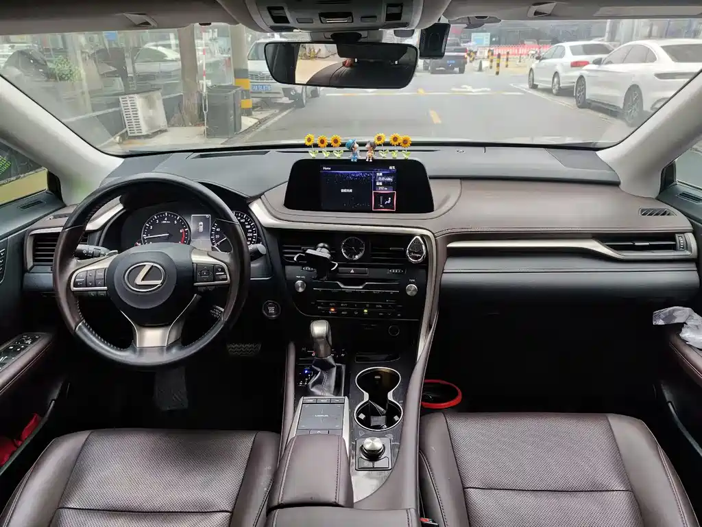 Lexus RX 2022