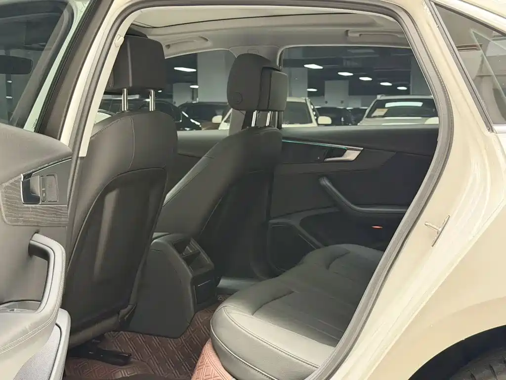 Audi A4 2022