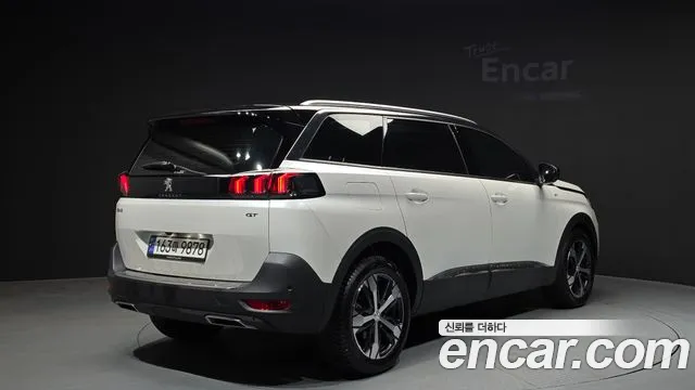 Peugeot 5008 2022