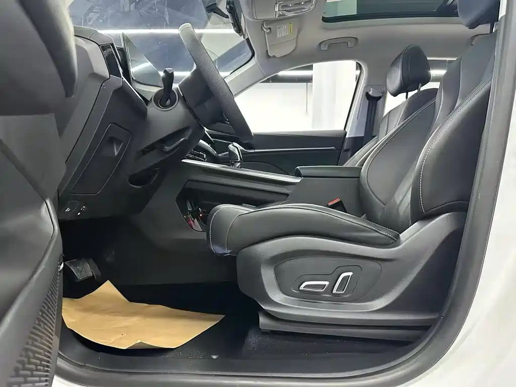 Roewe RX5 2022